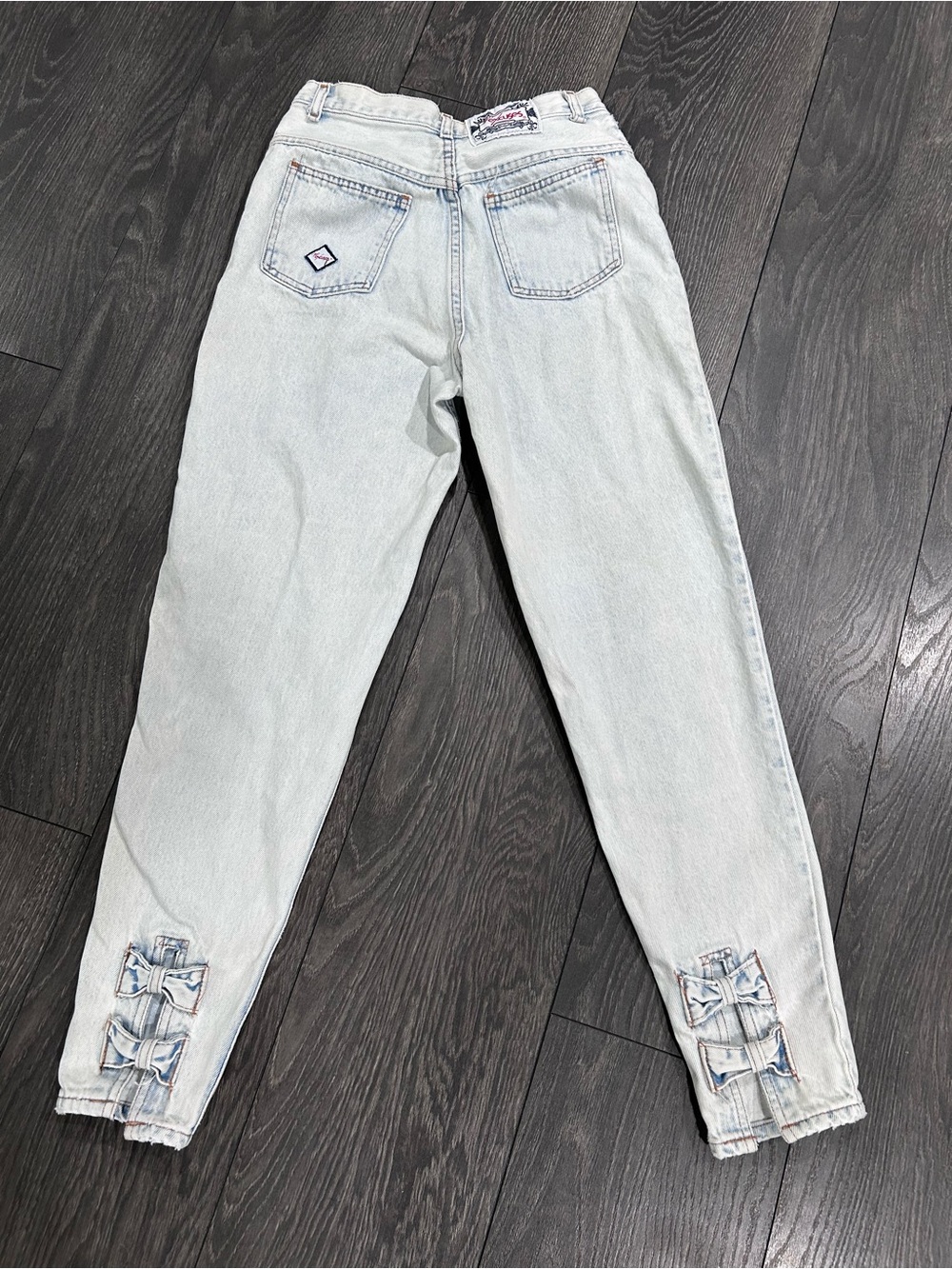 Vintage No Excuses Collectors Series High Waisted Light Wash Jeans Bow Hem Sz 11